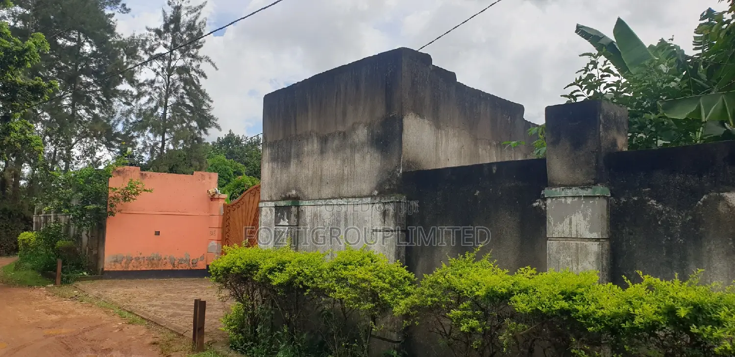 Furnished 5bdrm Villa in Makindye for sale