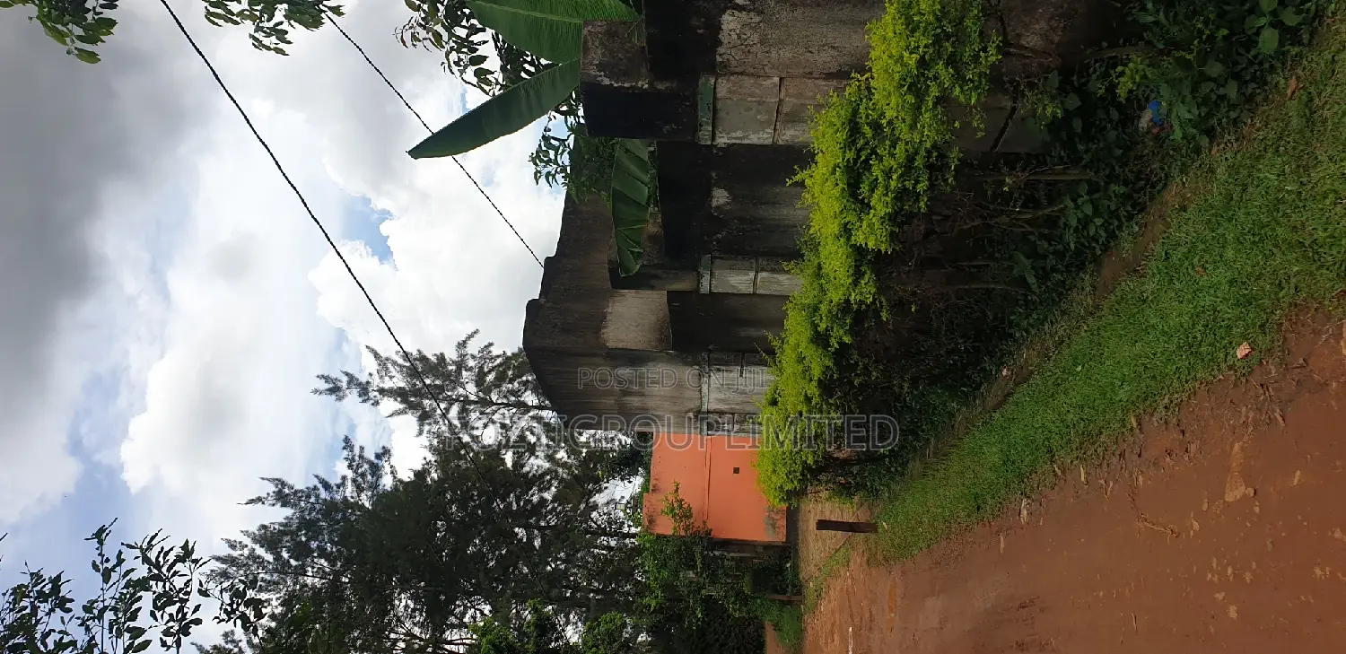 Furnished 5bdrm Villa in Makindye for sale
