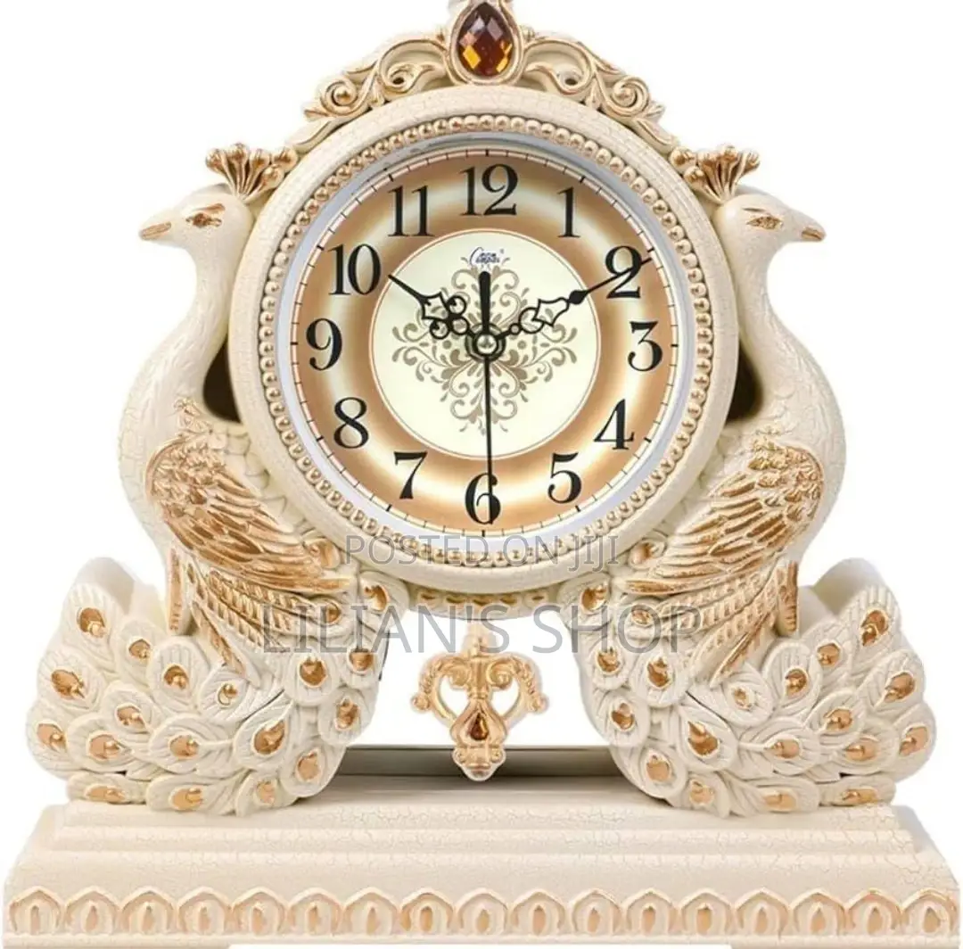 Classic Desktop Elegant Clock