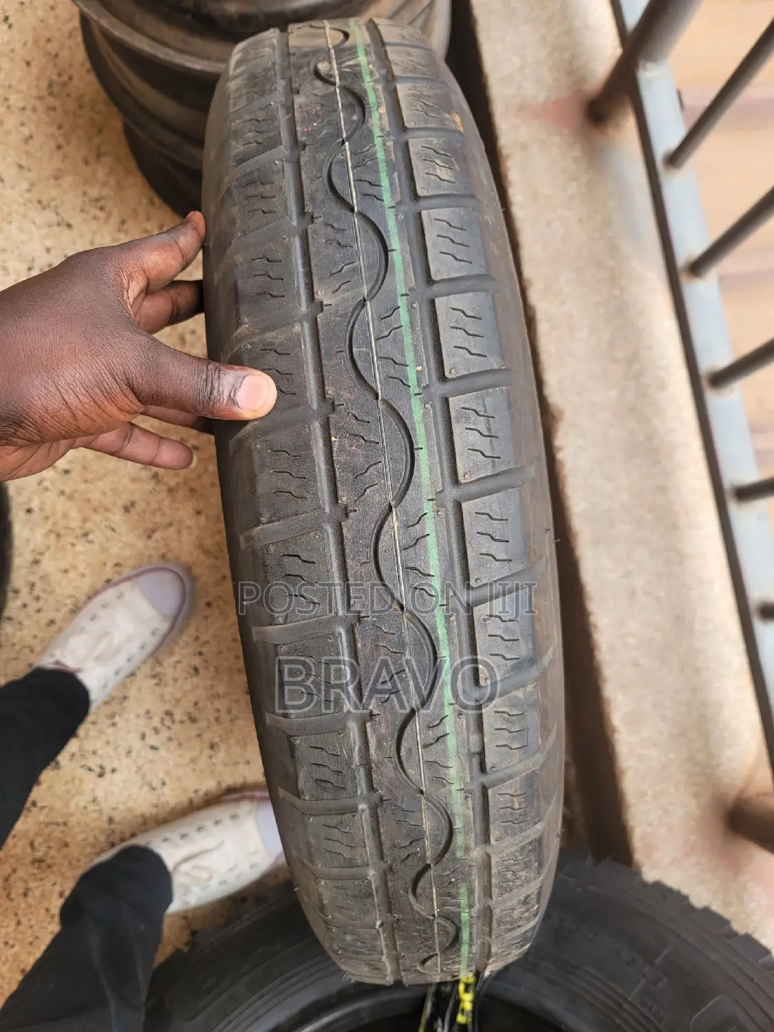 Spare Tyre Size 17 for Harrier Kawundo.