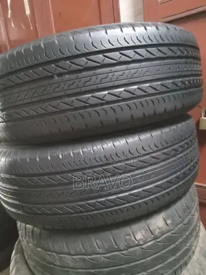 225/65r17 Bridgestone Container Japan .