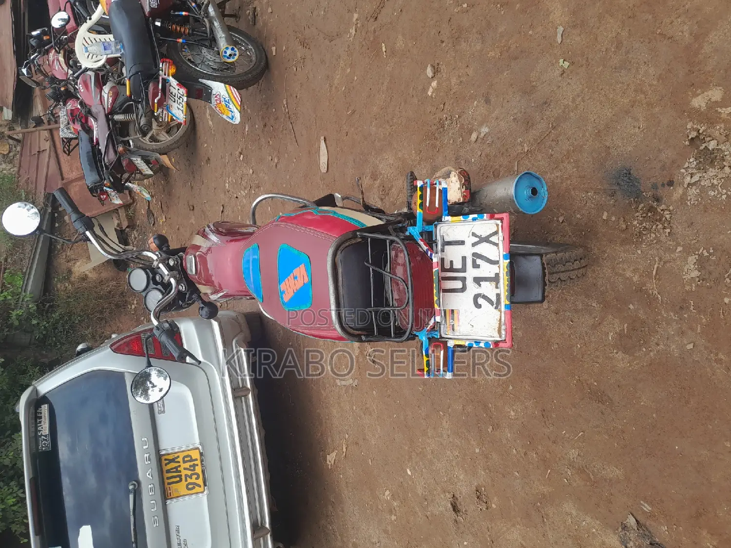 Bajaj Boxer 100 2020 Red