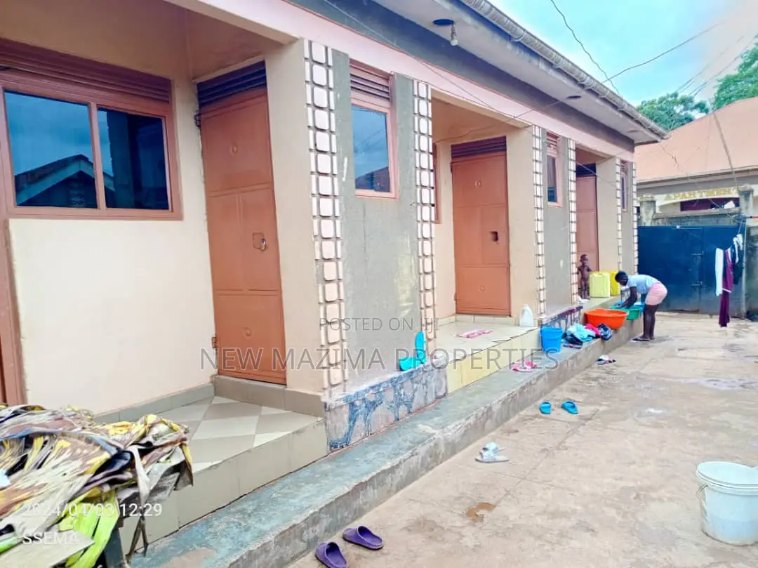 3bdrm House in Bulenga Town, Division A for sale