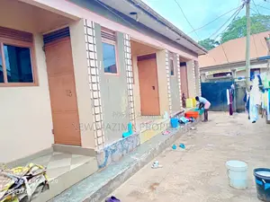 3bdrm House in Bulenga Town, Division A for sale