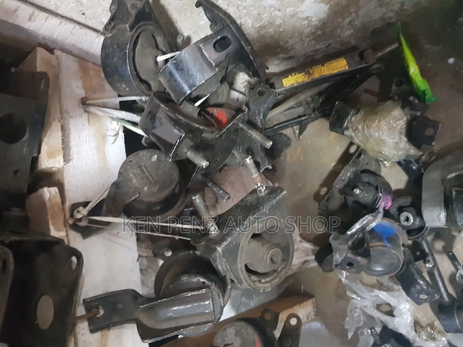 Engine Mountings for Premio, Kawundo and Mark X