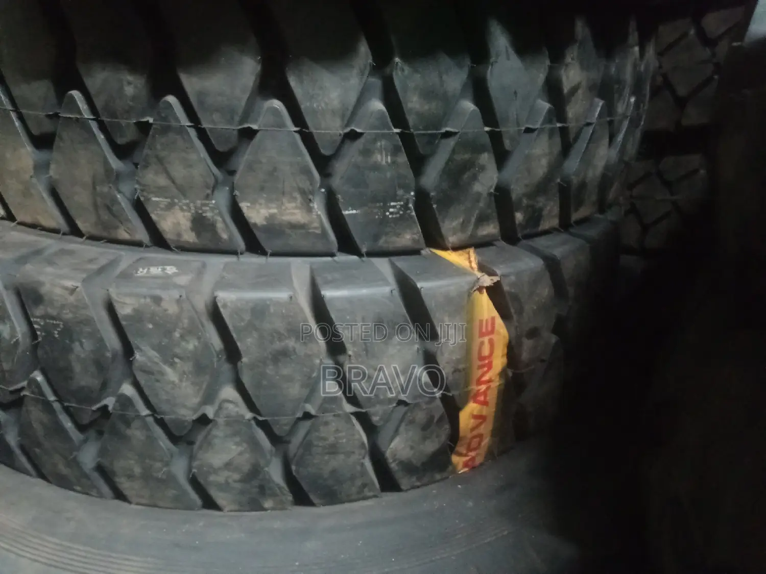 8.25-15 Road Hiker Tube Tyres.