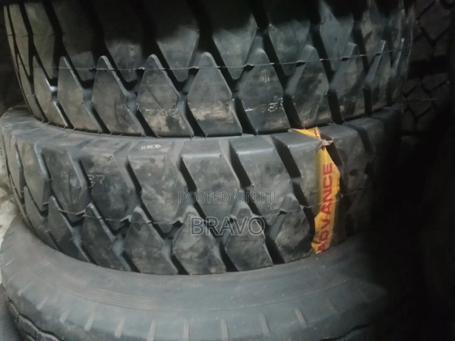 8.25-15 Road Hiker Tube Tyres.