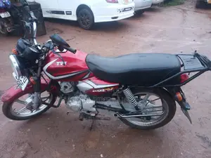 TVS HLX 125 2023 Red