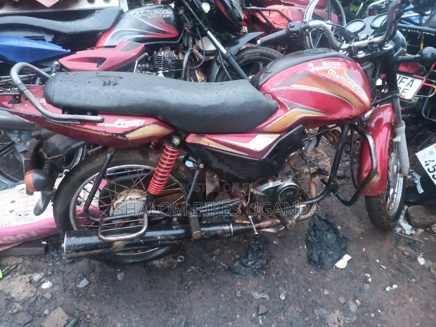 Mahindra Centuro 2014 Red