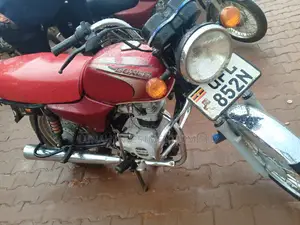 Bajaj Boxer 2022 Red