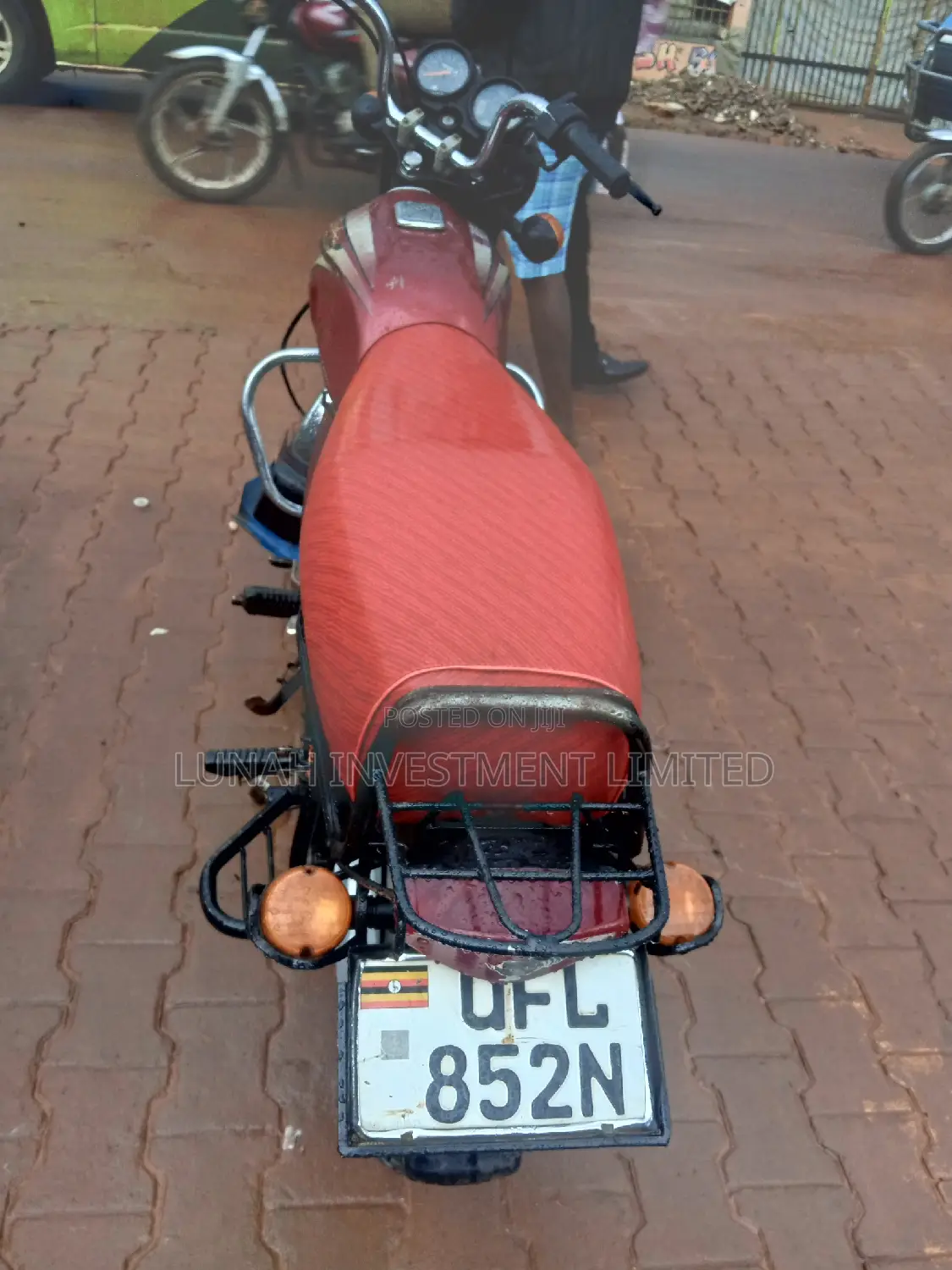 Bajaj Boxer 2022 Red