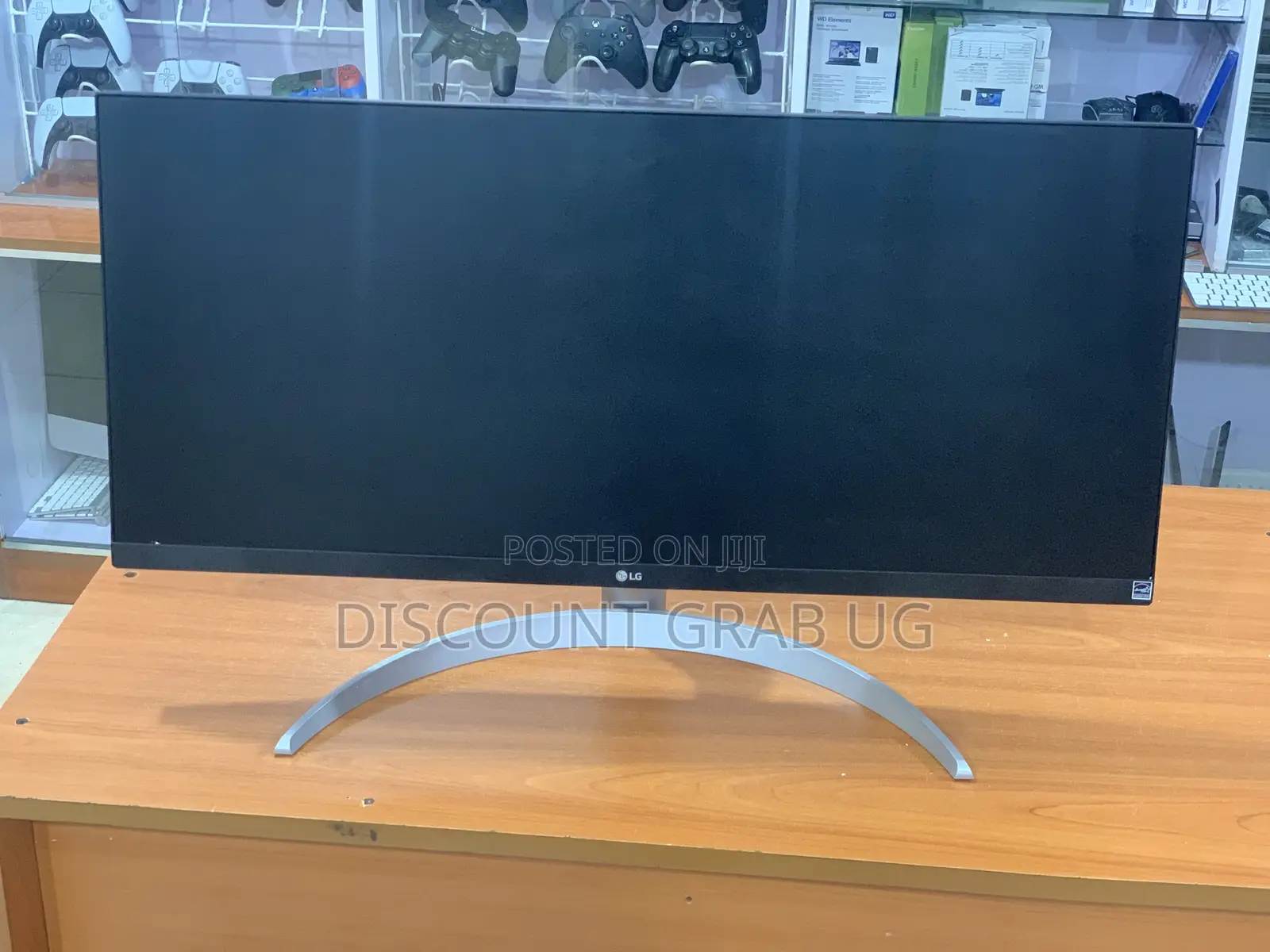 LG 29” Ultra Wide Monitor With Type C and Hdmi Ports