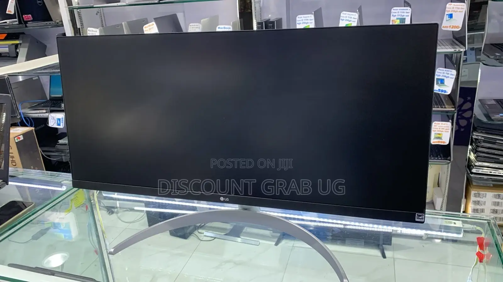 LG 29” Ultra Wide Monitor With Type C and Hdmi Ports