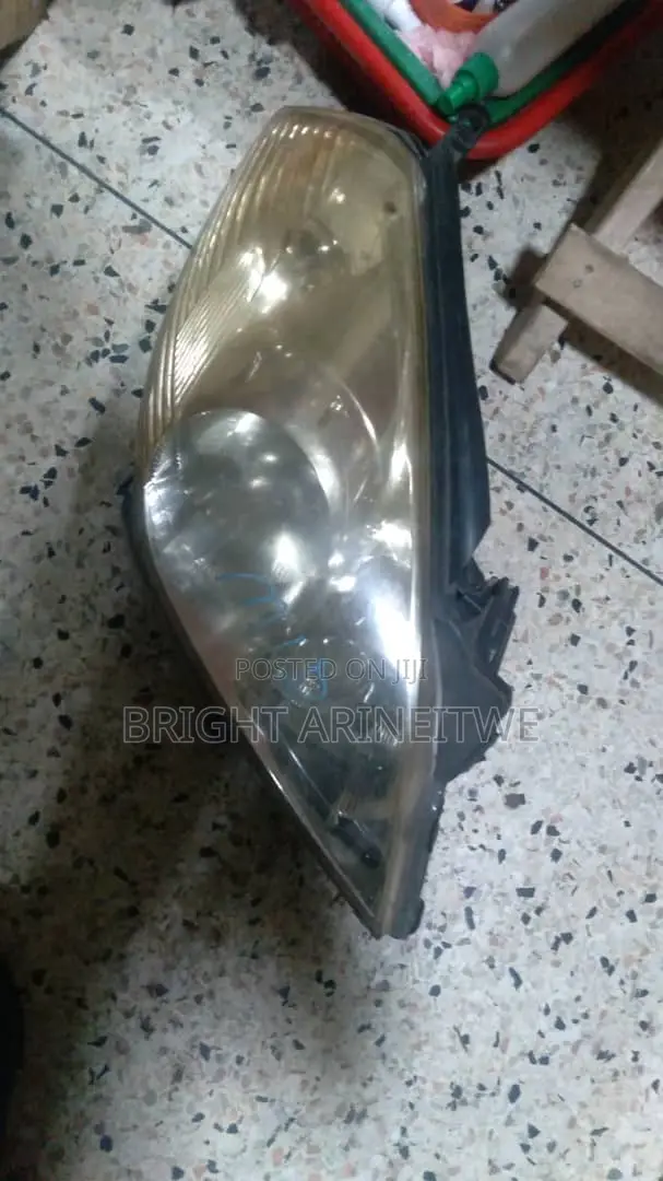 Head Lights for Nissan Wing Road