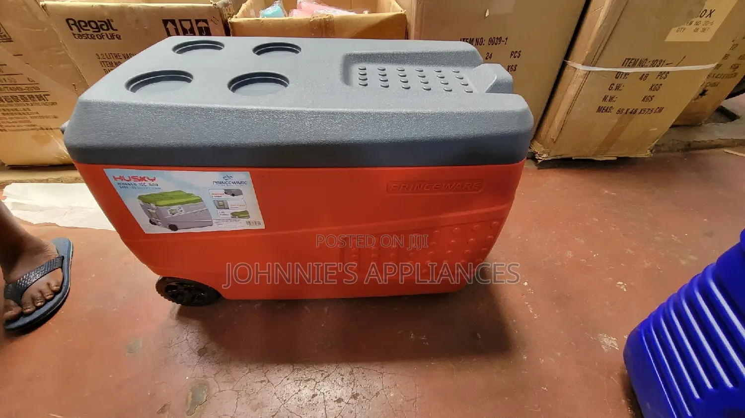 Princeware Ice Cooler Box With Wheels 80l