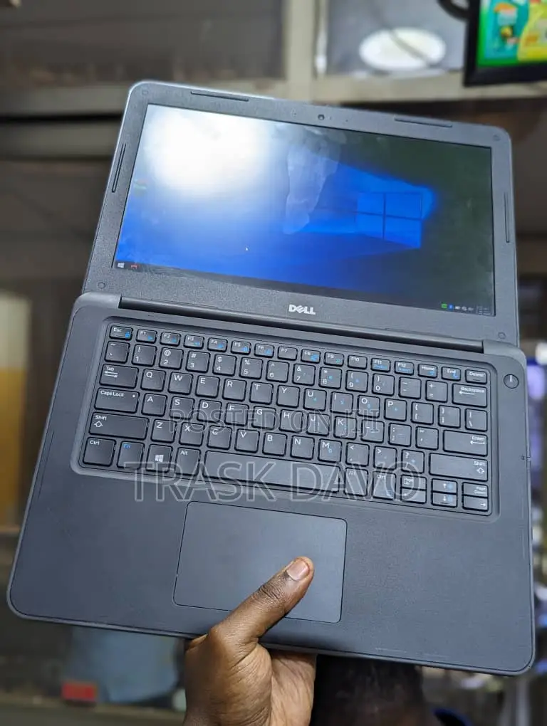 Laptop Dell Latitude 3380 8GB Intel Core I3 SSD 256GB