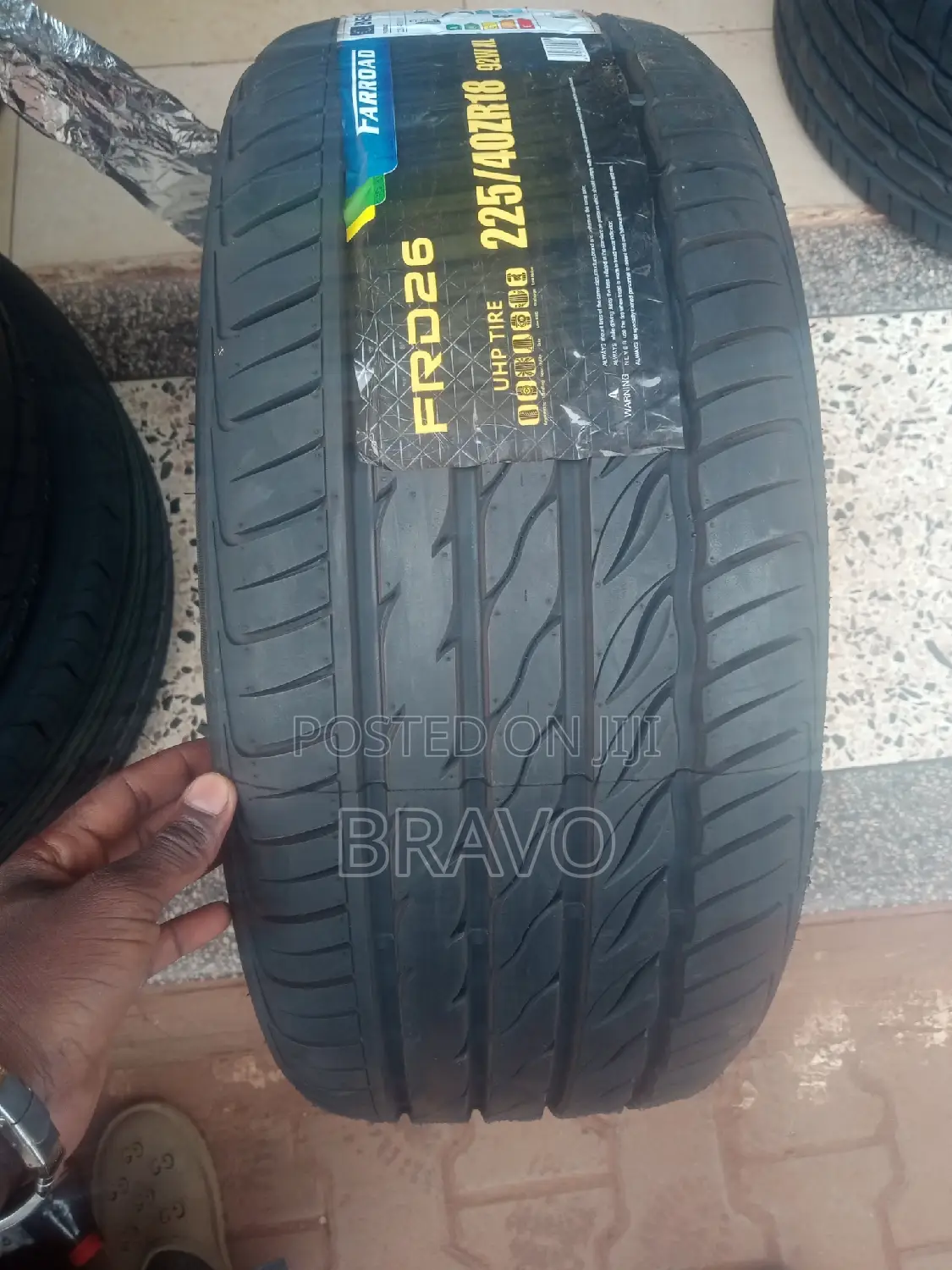 225/40r18 Farroad 26.