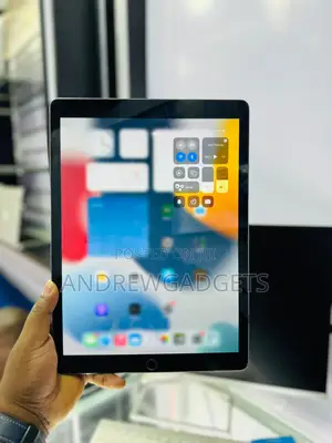 Apple iPad Pro 12.9 (2017) 128 GB Gray