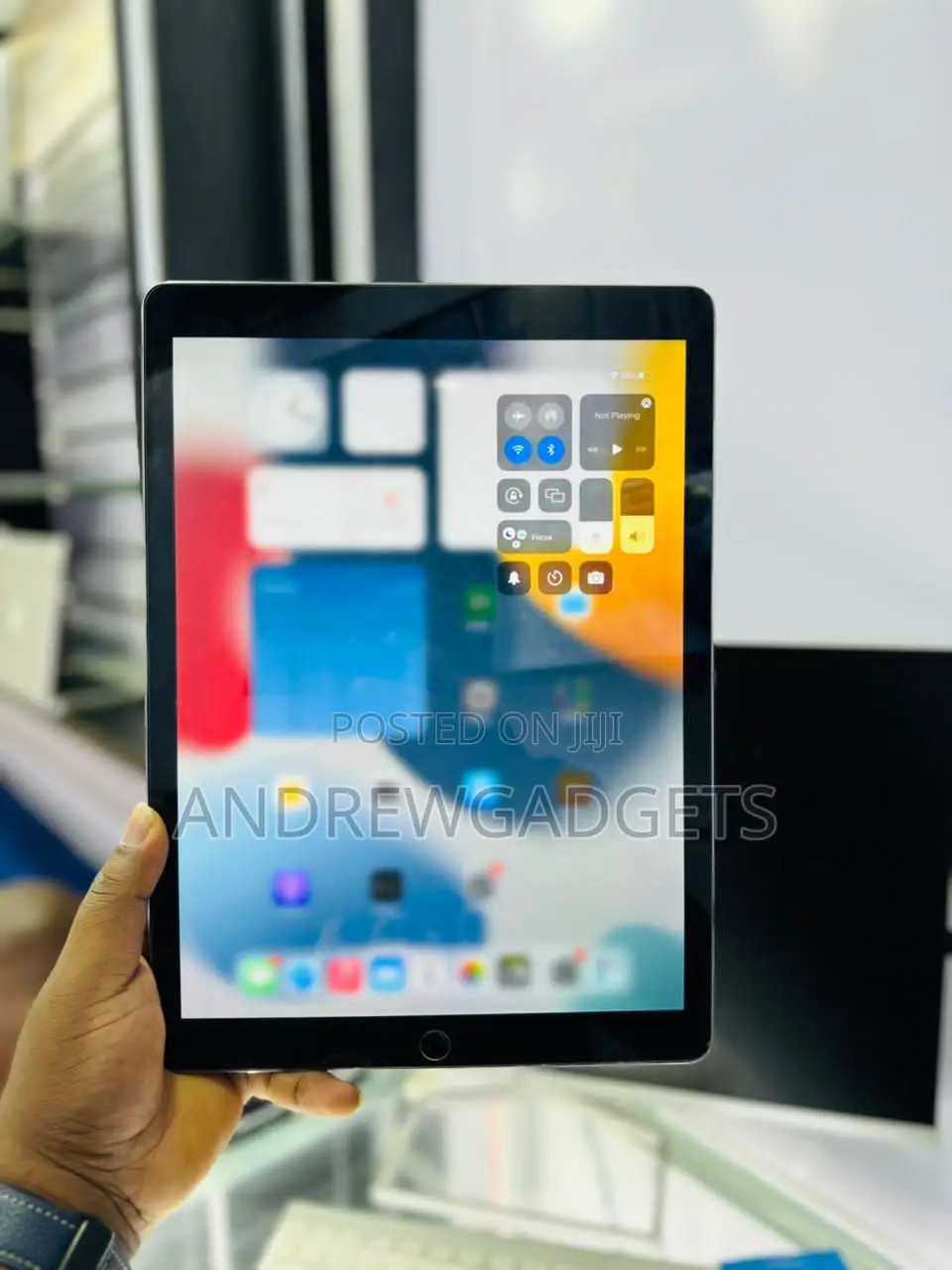 Apple iPad Pro 12.9 (2017) 128 GB Gray
