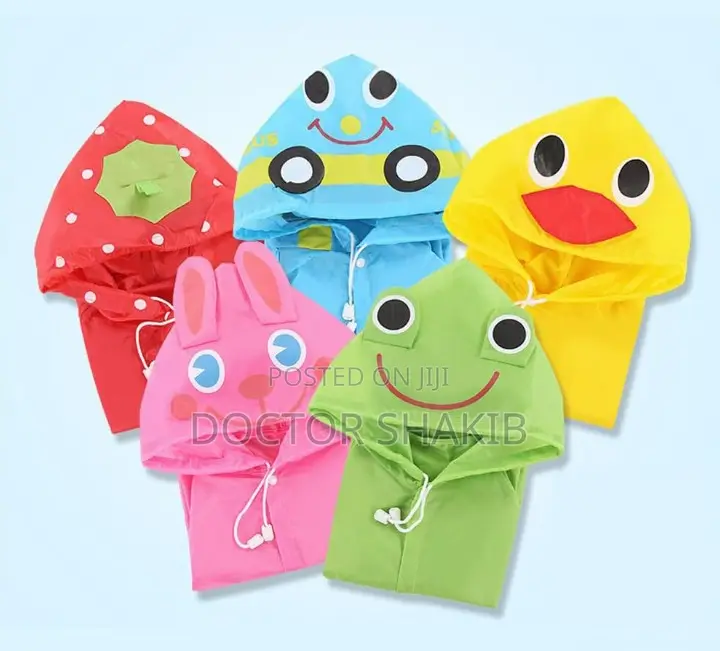 Portable Reusable Waterproof Rainwear Suits/ Coats