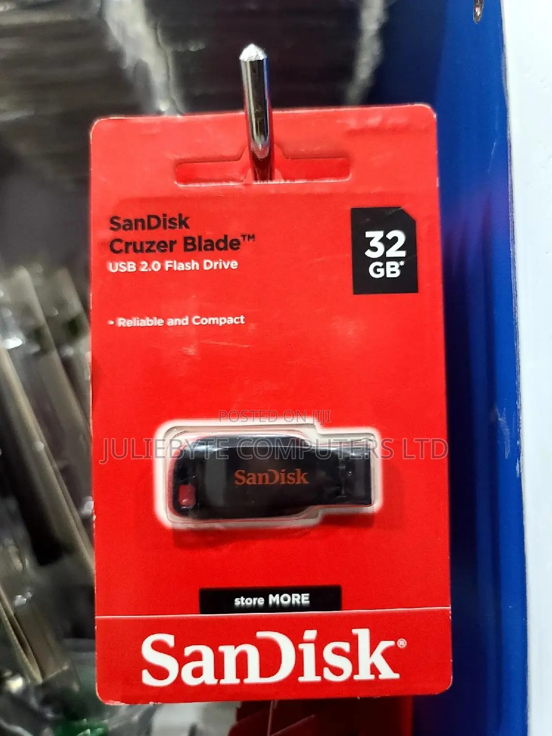 32GB Sandisk Cruzer Blade Drive