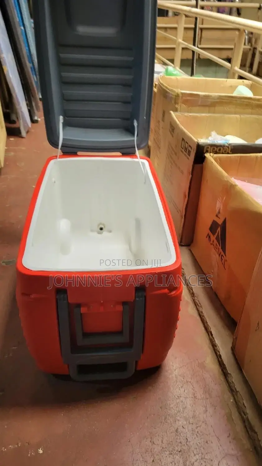 Princeware Ice Cooler Box With Wheels 80l