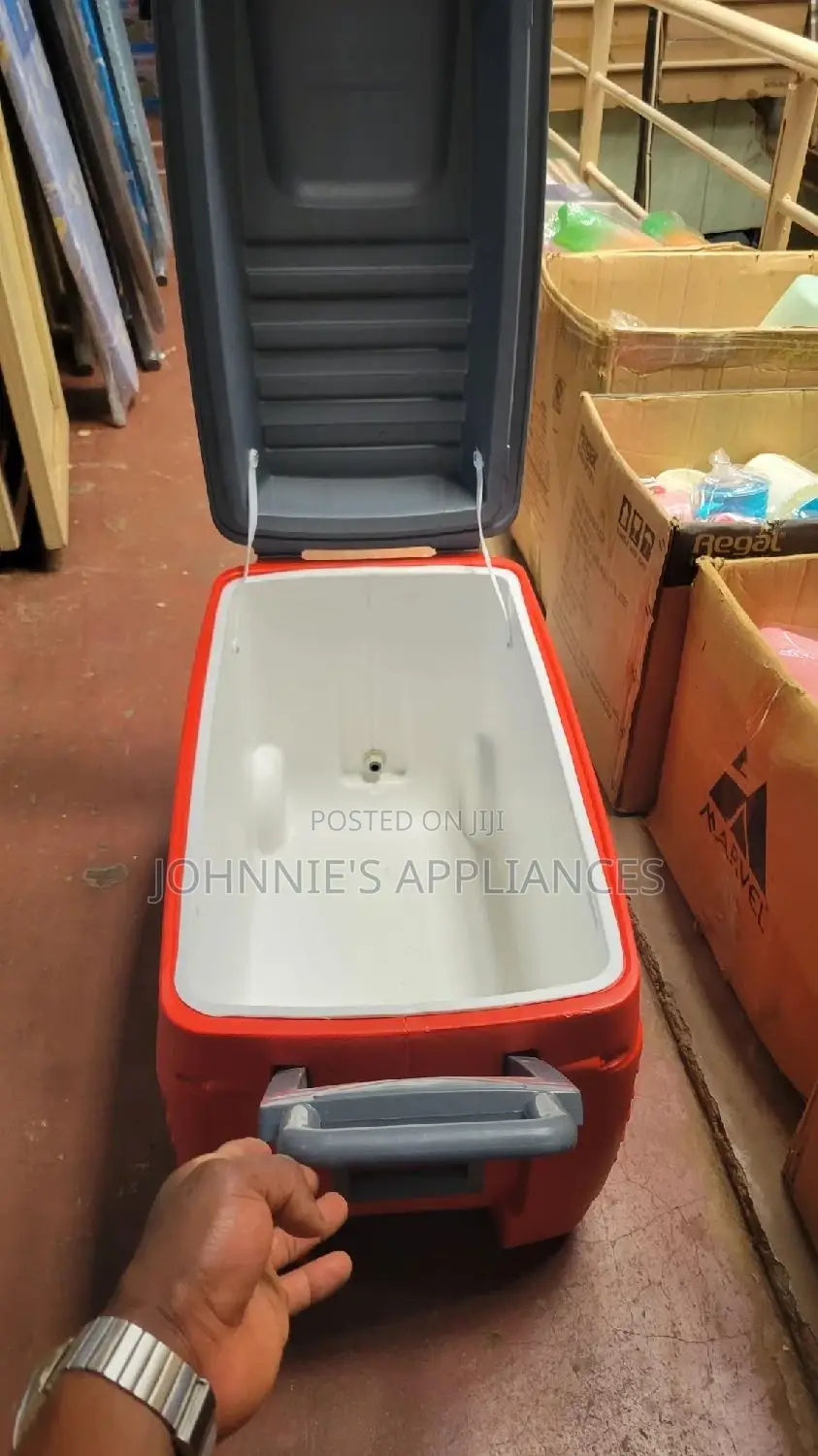 Princeware Ice Cooler Box With Wheels 80l