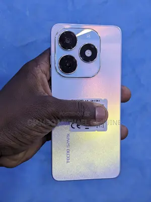 Tecno Spark 20 128 GB Silver