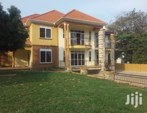 Bunga 7star House Facing Lake Victoria on Sell