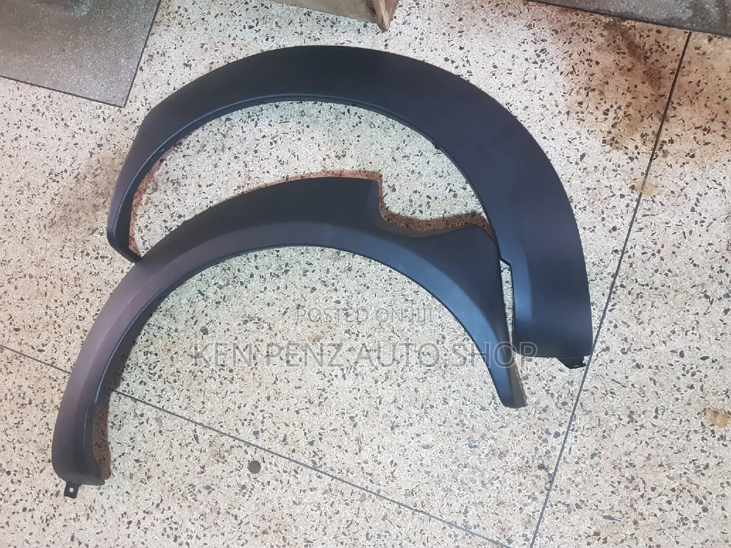 Nissan Hardbody Fender Flares or Moldings