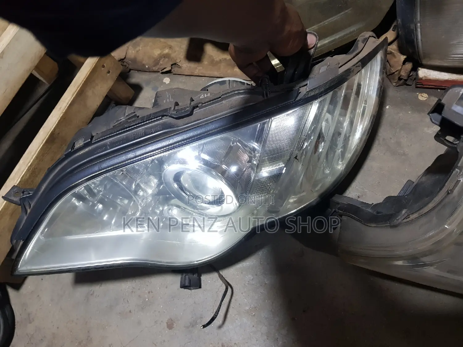 Headlamps for Subaru Legacy 2006