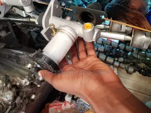 Crutch Cylinder for Toyota Hillux