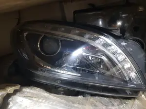 Headlamp for Benz ML W166