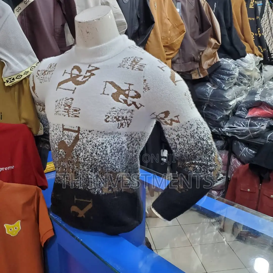 Nice Looking Unisex Sweaters.