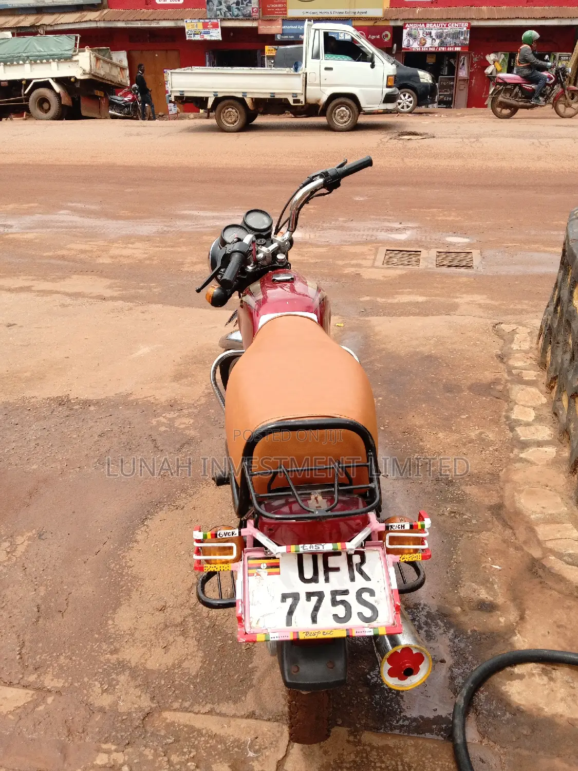 Bajaj Boxer 100 2021 Red