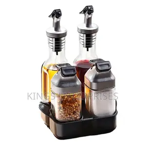 2pcs of Oil Dispensers and Salt Shakers Set