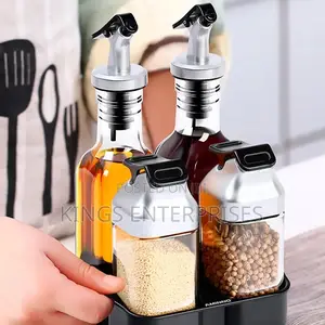 2pcs of Oil Dispensers and Salt Shakers Set