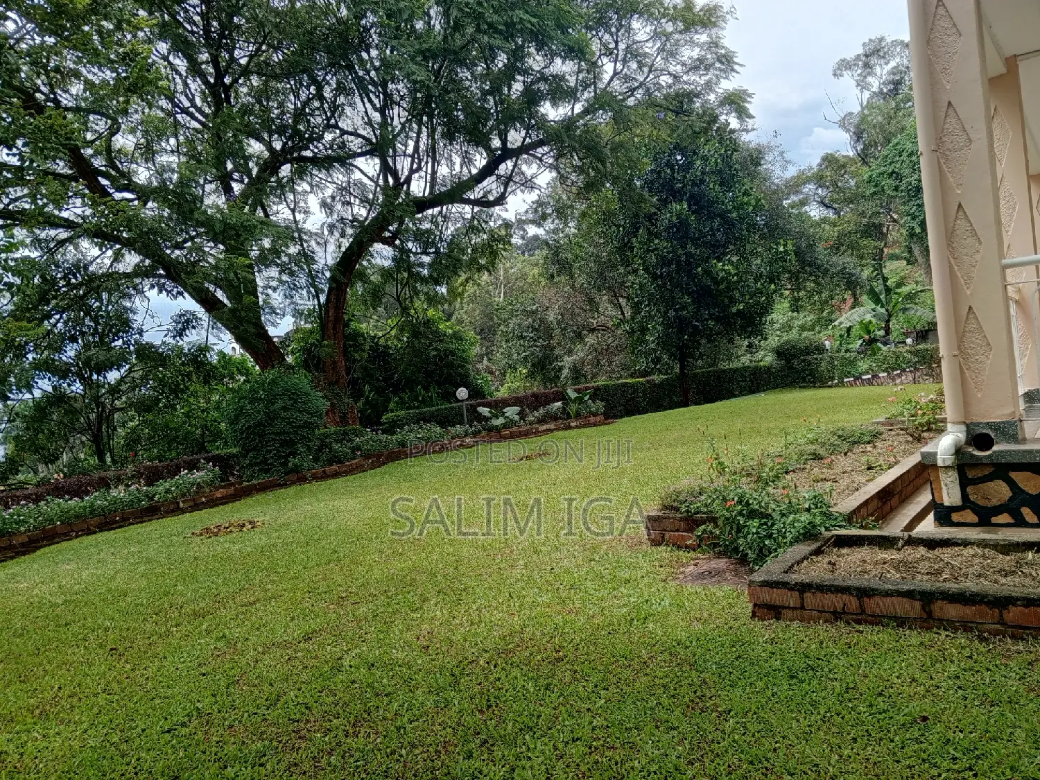 5bdrm Duplex in Kololo Property, Central Division for rent