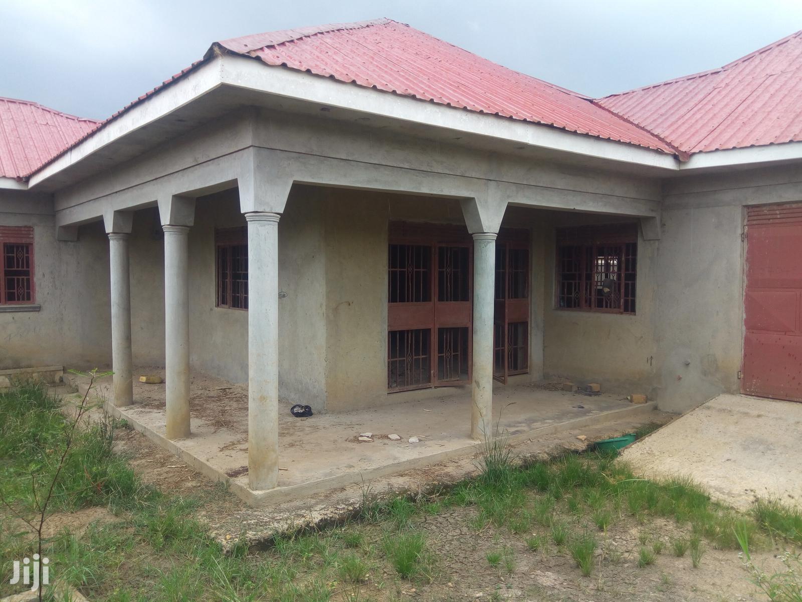 Large Compound House in Kira for Sell