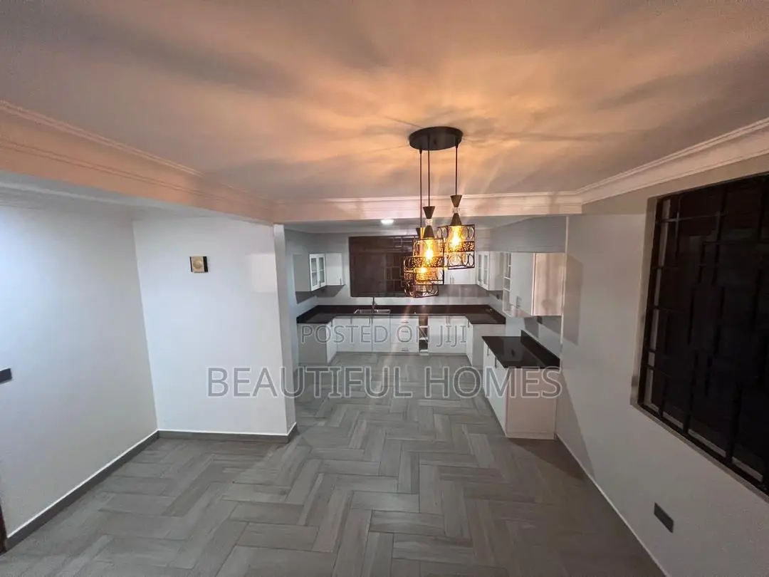 Furnished 2bdrm Apartment in Bunga Corporate, Makindye for sale