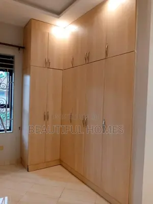 Furnished 2bdrm Apartment in Bunga Corporate, Makindye for sale