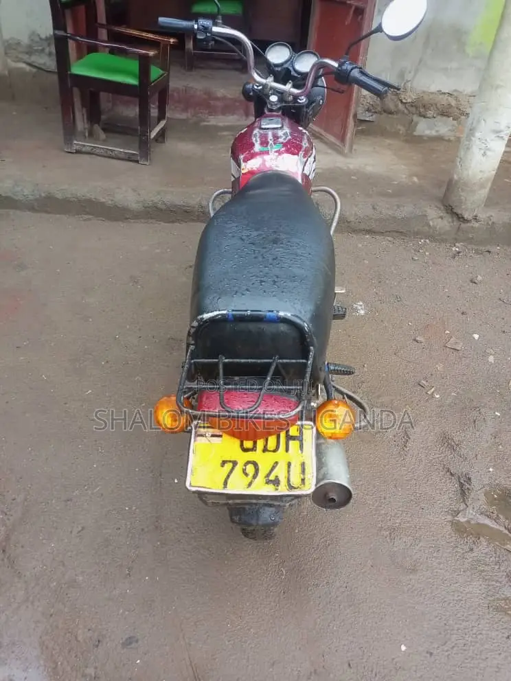 Bajaj Boxer 2014 Red