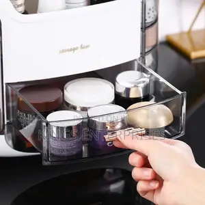 Make Up and Cosmetic Organizer