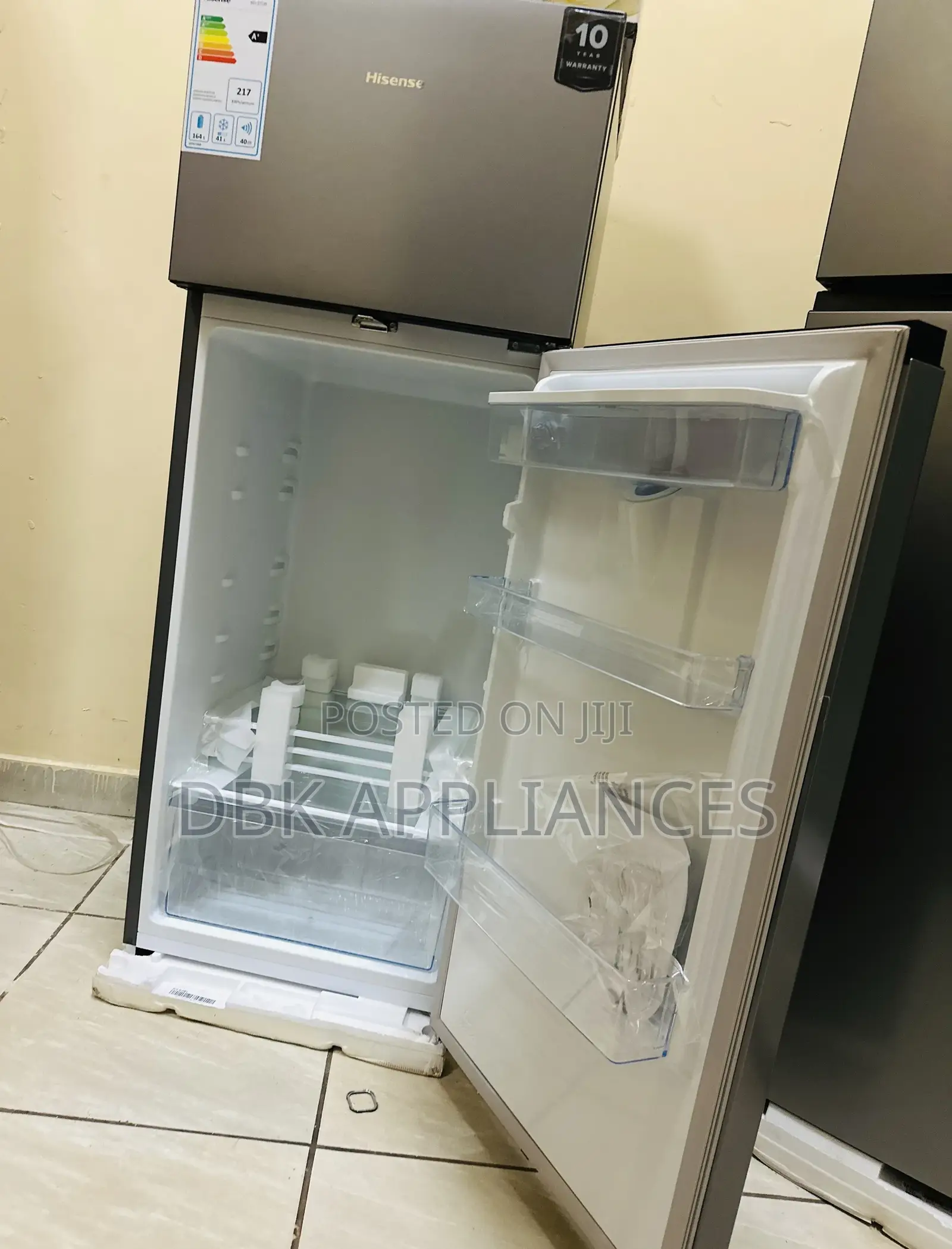 Hisense 270ltr Double Fridge With Dispenser 5yr Warranty
