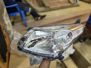 Toyota IST ( New Model )2008 - 2017 Headlight