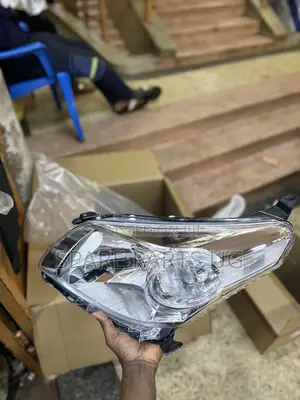 Toyota IST ( New Model )2008 - 2017 Headlight