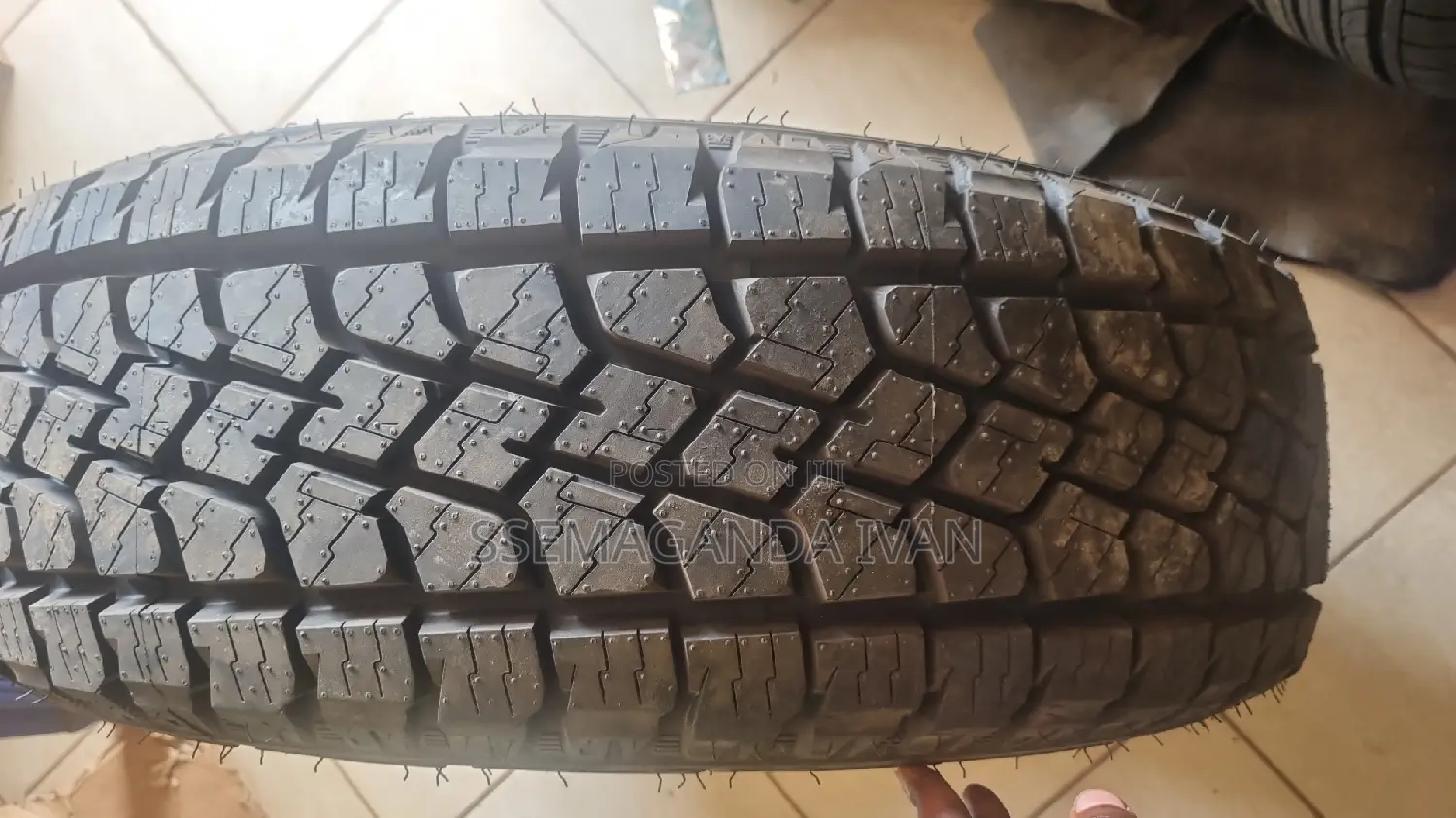 245/70r17 a/T
