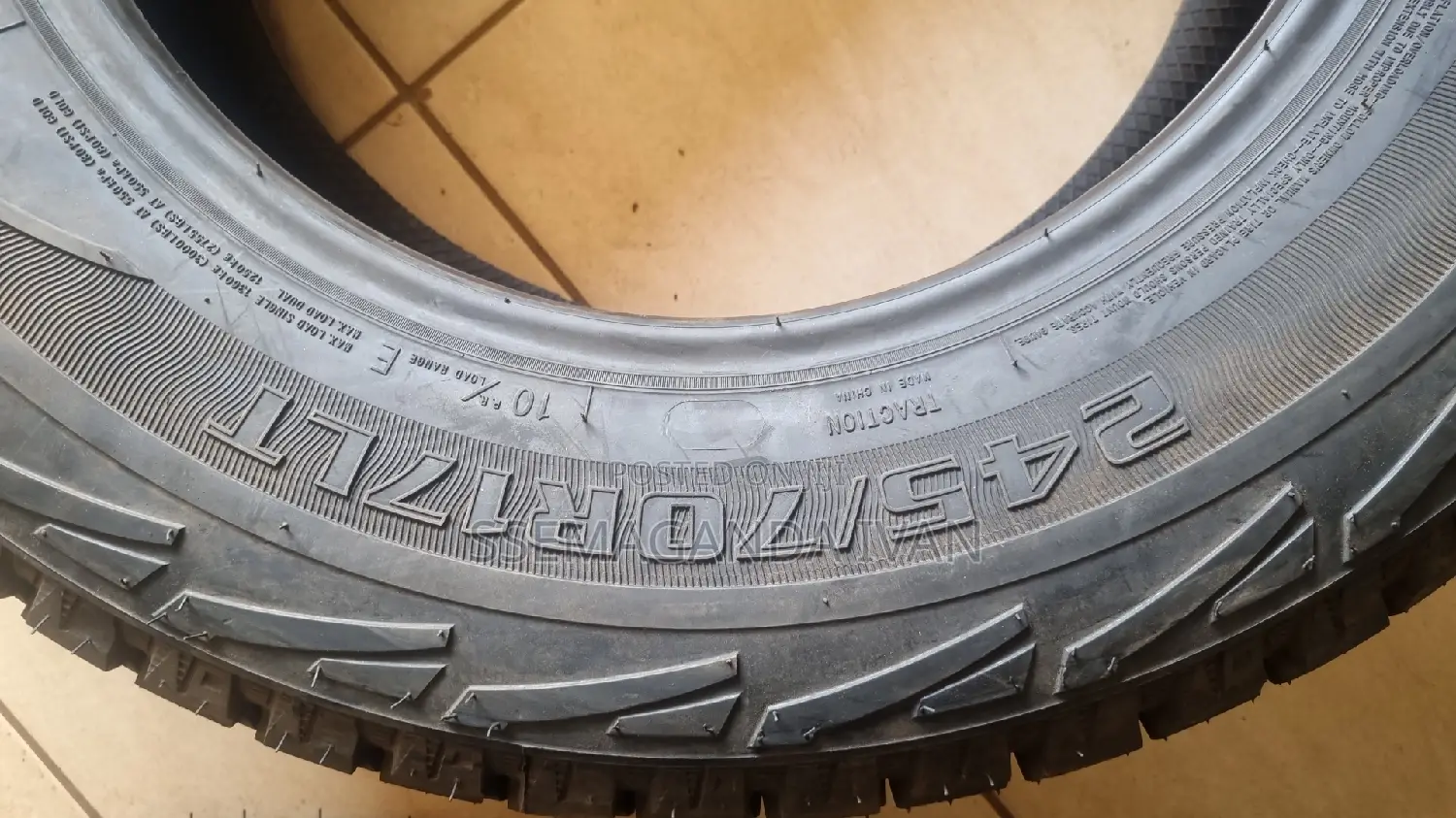 245/70r17 a/T