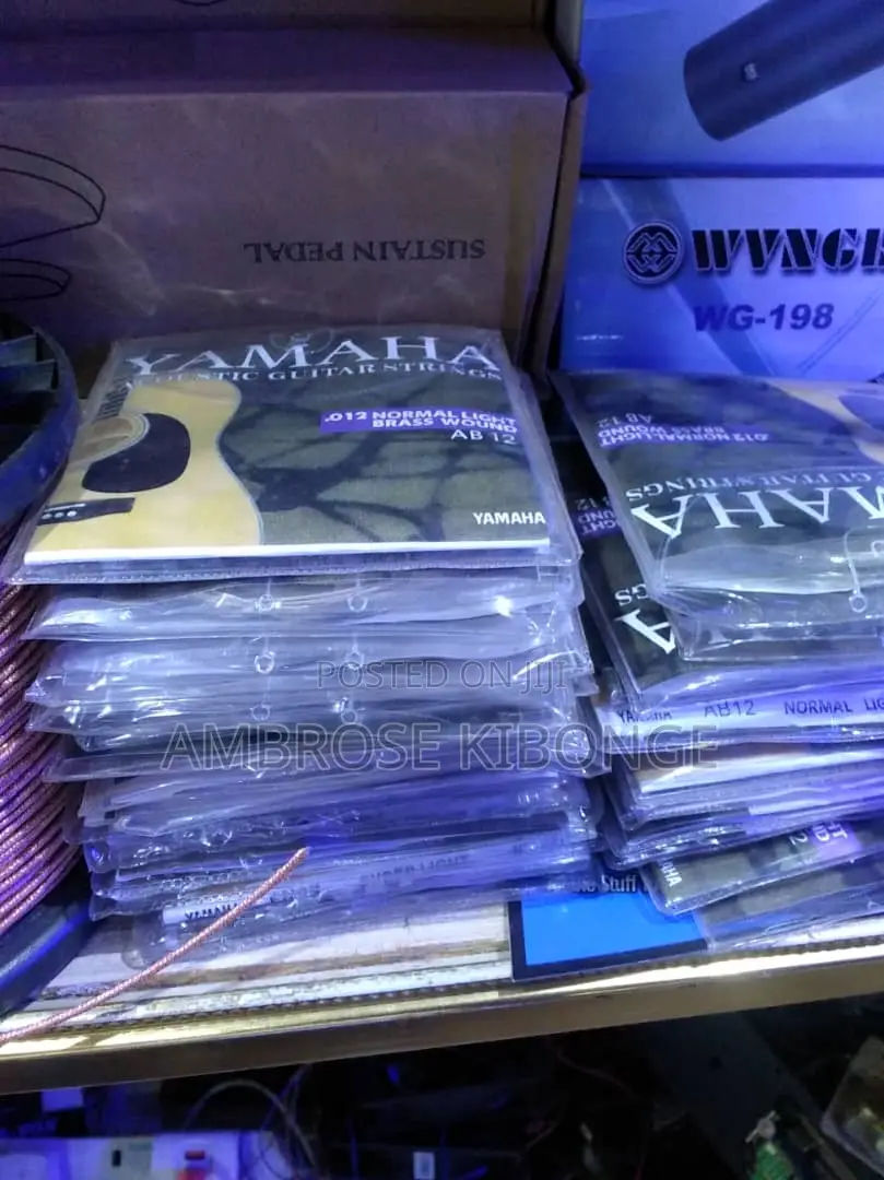 FENDER Bronze Nickel Wound 6PC Spare Acoustic Guitar Strings