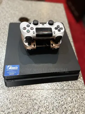Uk Used Chipped Ps4 Slim Console With 2 Game Pads